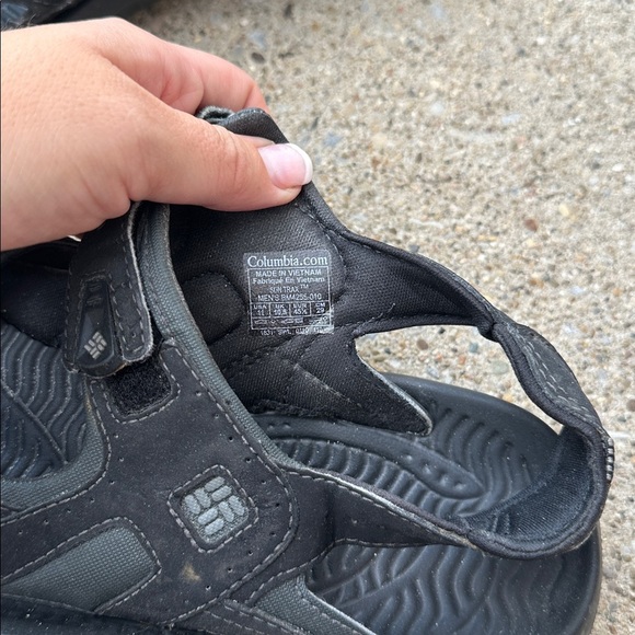 Men’s black Columbia sandals size 11 - Picture 3 of 5